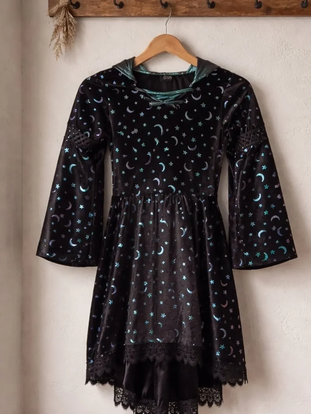 Spirit Black Velvet Moon & Stars Hooded Witch Dress Costume